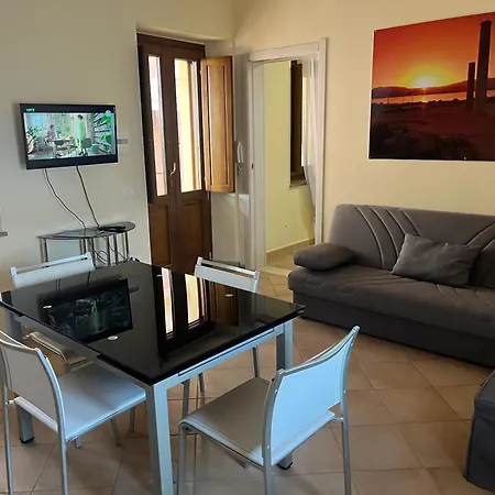 Cozy House With Terrace In Pula, 85 M², Garden Holiday home *