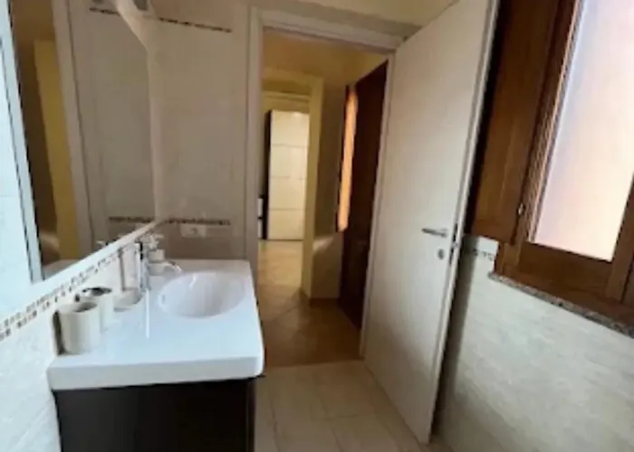 Cozy House With Terrace In Pula, 85 M², Garden