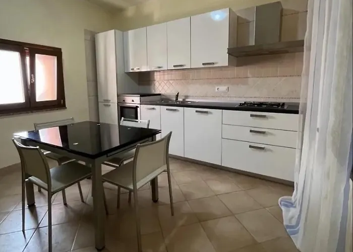 Cozy House With Terrace In Pula, 85 M², Garden *