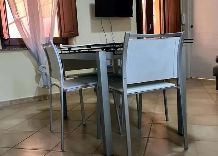 Cozy House With Terrace In Pula, 85 M², Garden * Pula