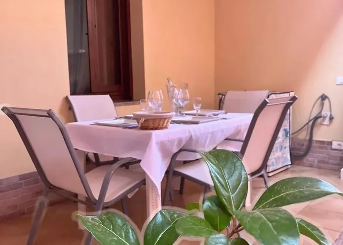 Cozy House With Terrace In Pula, 85 M², Garden Holiday home Pula