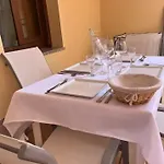 Cozy House With Terrace In Pula, 85 M², Garden