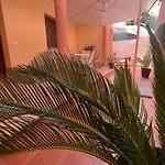 別荘 Cozy House With Terrace In Pula, 85 M², Garden プーラ