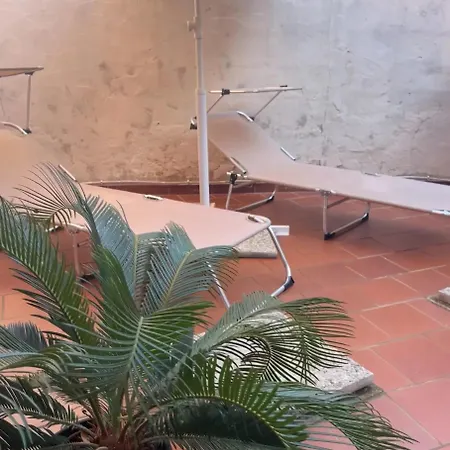 Cozy House With Terrace In Pula, 85 M², Garden Nyaraló