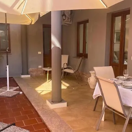 Dom wakacyjny Cozy House With Terrace In Pula, 85 M², Garden