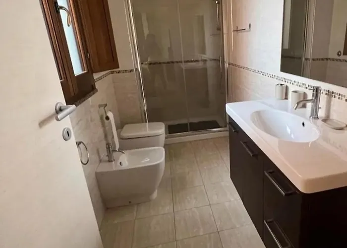 Cozy House With Terrace In Pula, 85 M², Garden Nyaraló
