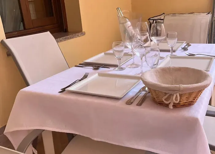 Cozy House With Terrace In Pula, 85 M², Garden