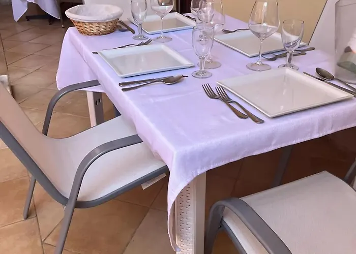 Cozy House With Terrace In Pula, 85 M², Garden Pula